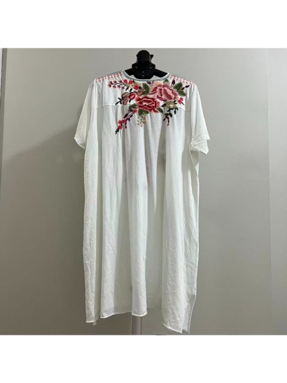 NWOT Johnny Was Cotton Embroidered Boho Floral V-Neck Mini Dress White Size 1X - Picture 9 of 16
